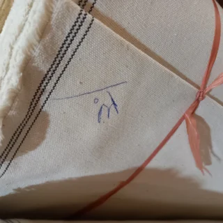 پارچه برزنت سه لا شیش لا عرض ۲متر کیفیت عالی جهت خرید با شماره زیر تماس بگیرید ۰۹۰۱۲۵۳۵۶۹۳